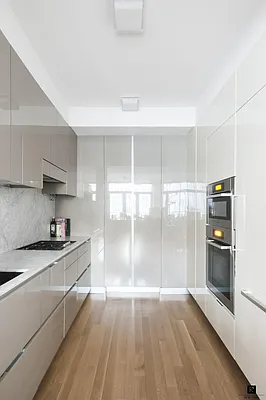 Rented by R New York | media 35