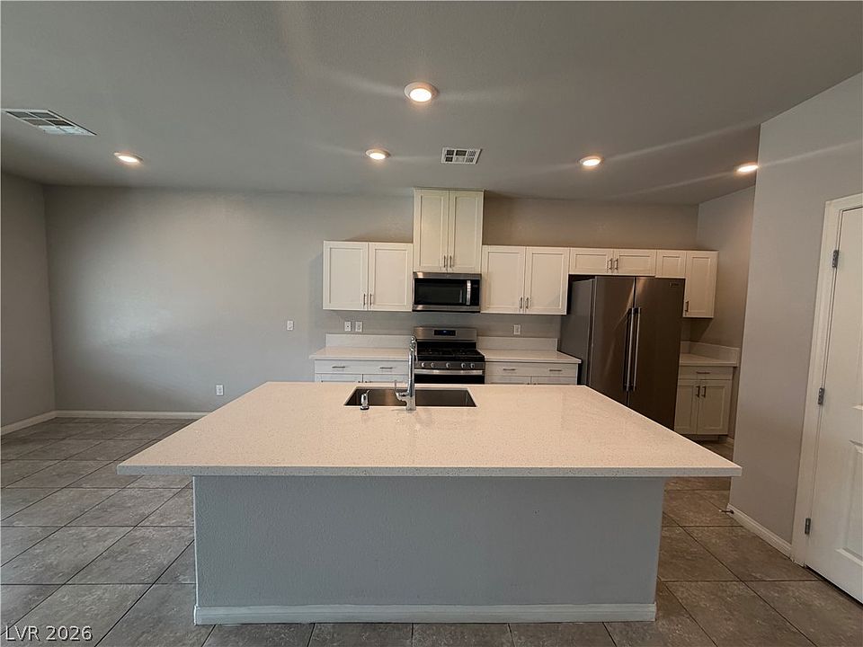 1st image of 7857 Morganite Ave