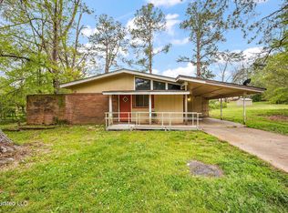 112 Asbury Dr, Hazlehurst, MS 39083