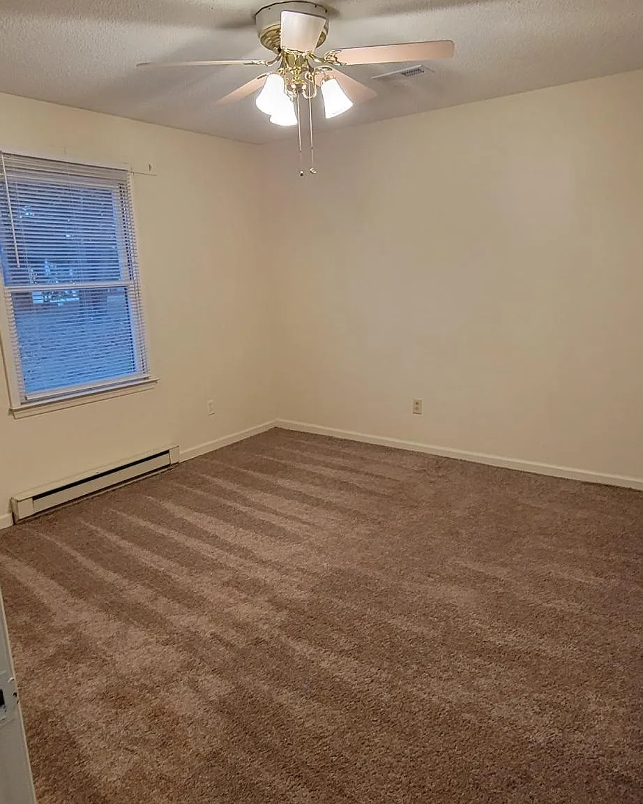 2 bed, $795 — Photo 3