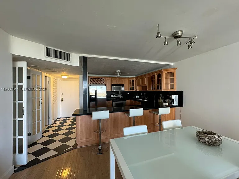 18151 NE 31st Ct #1408 — Photo 9