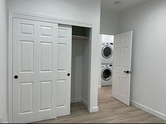 5th image of 2409 Cory Ave #B