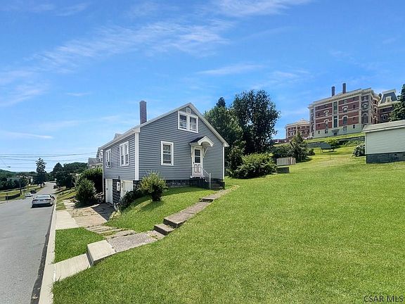 2nd image of 209 S Caroline St