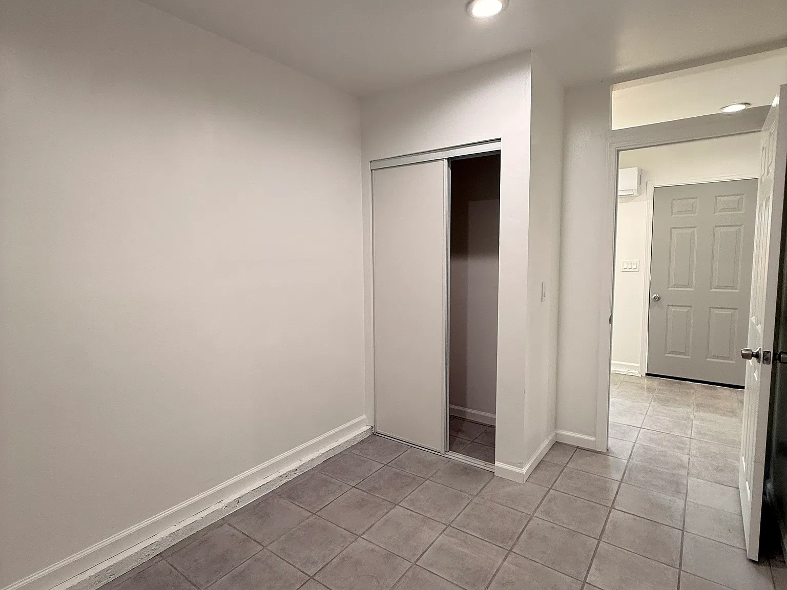 Woodbriar Dr, Riverside — Photo 3
