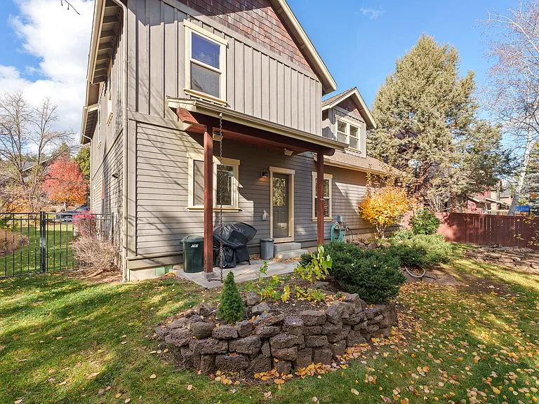 61454 Linton Loop — Photo 31