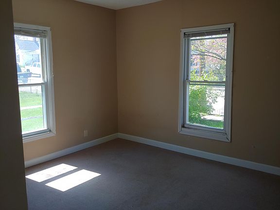 4th image of 1824 Clifton Ave
