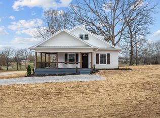 1774 Hayshed Rd, Charlotte, TN 37036