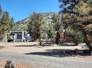 83 Hummingbird Ln, Seligman, AZ 86337