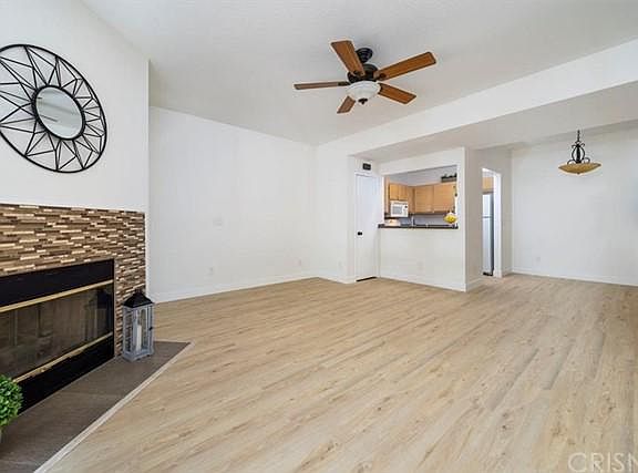4th image of 24151 Del Monte Dr Unit 337