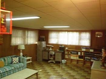 5th image of 4214 Enfield Ave