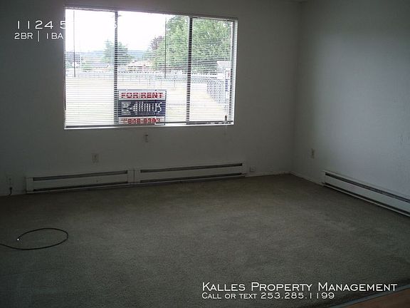 4th image of 1124 5th St SE APT 1