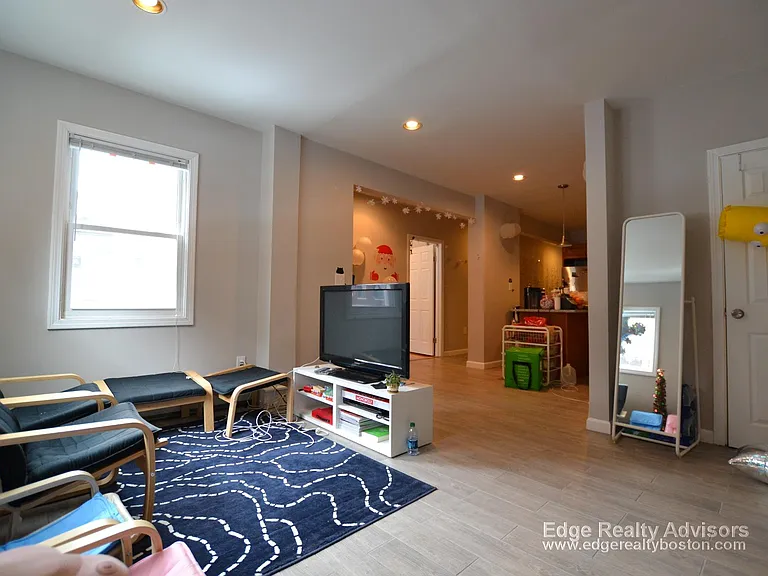 115 Glenville Ave #1 — Photo 2