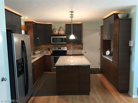 4th image of 619 Cathyann Dr