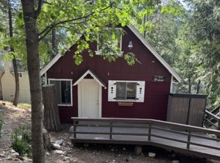 841 High Rd, Crestline, CA 92325