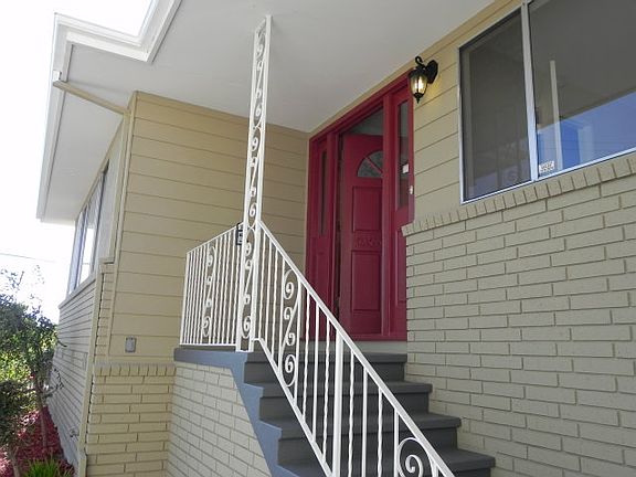 5th image of 15990 Alta Vista Way