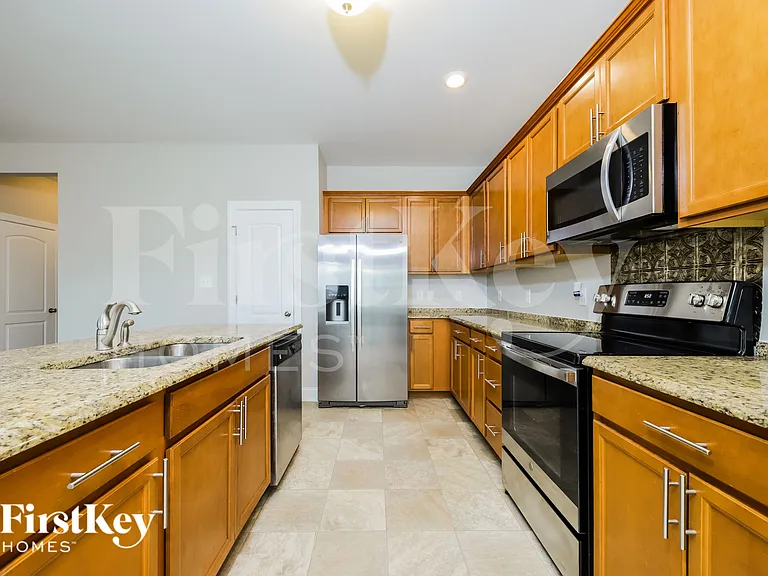 117 Saintsbury Pl — Photo 6