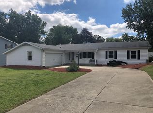 211 Denvale Dr, Danville, IL 61832