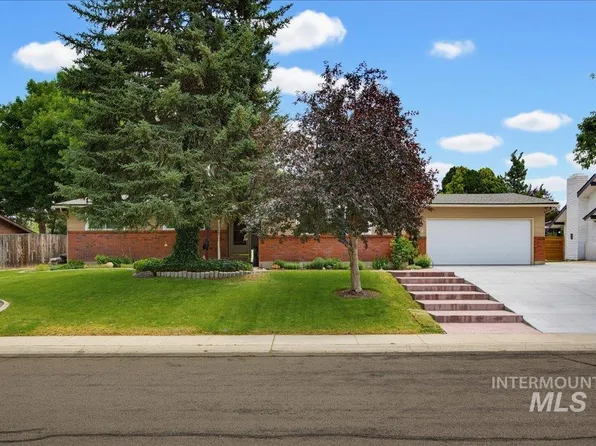 5300 N Warrington Dr, Boise, ID 83704