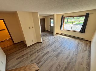 515 E Cascade Ave #4202DB825, River Falls, WI 54022