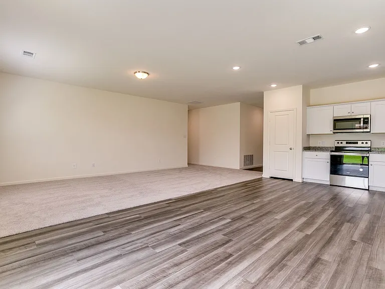 778 Camden Dr — Photo 8