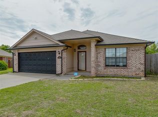 10636 35th St, Yukon, OK 73099