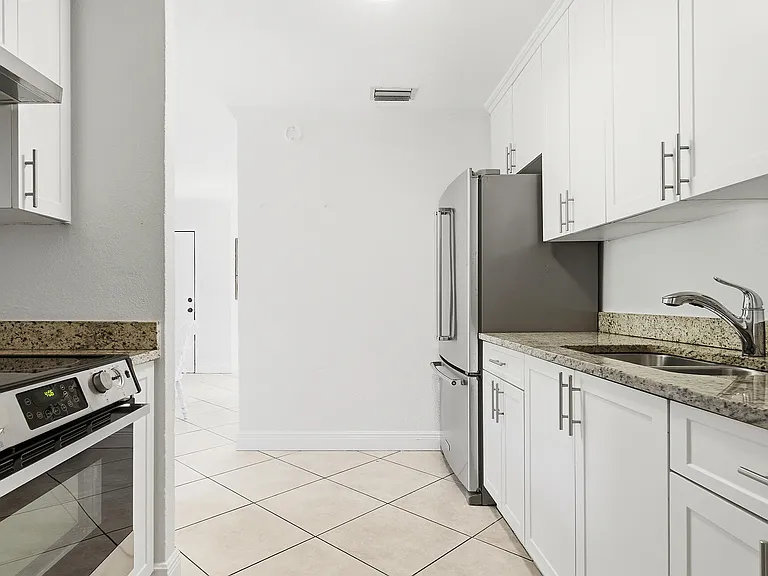 604 Piedmont Rd — Photo 12