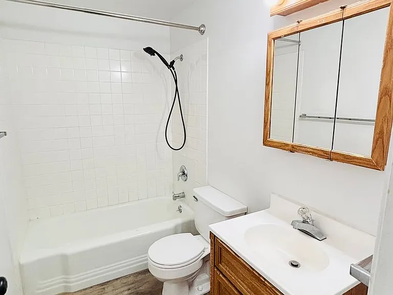 1009 Cannon St — Photo 8