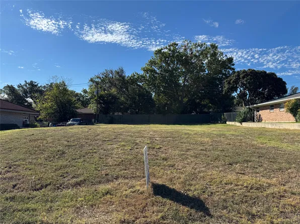 6133 Waco Way, Fort Worth, TX 76133