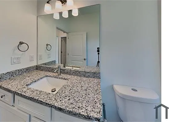 20241 Lorette Ave — Photo 13