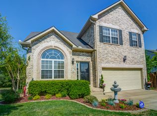 105 Sumner Meadows Ln, Hendersonville, TN 37075