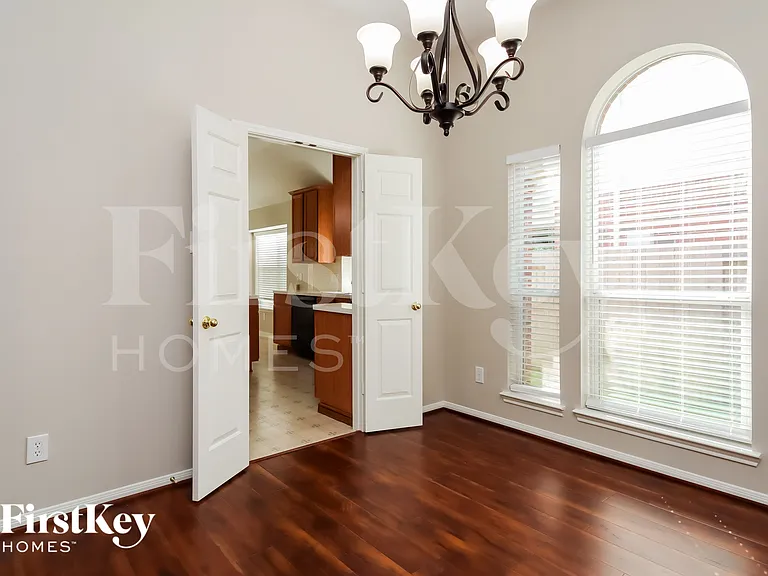 11507 Chippewa Ridge Ct — Photo 4