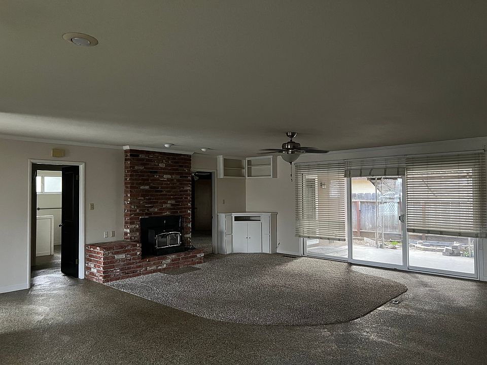 2nd image of 1771 S Hope Ave