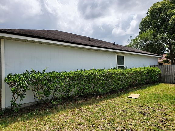 3rd image of 3432 International Village Dr W