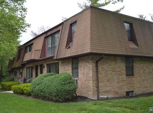 238 Collignon Way APT 1A, River Vale, NJ 07675