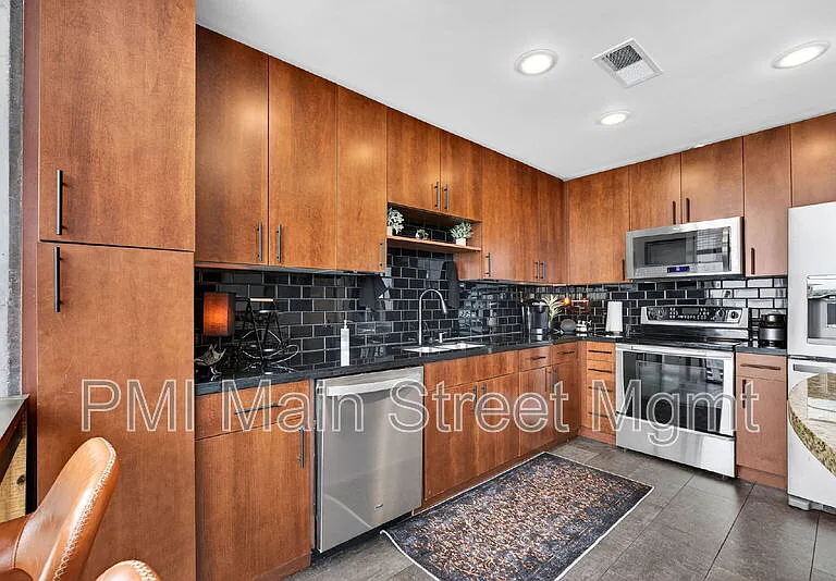 155 S Court Ave #1608 — Photo 14
