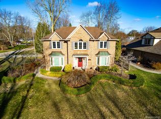 3405 Newgate Dr, Troy, MI