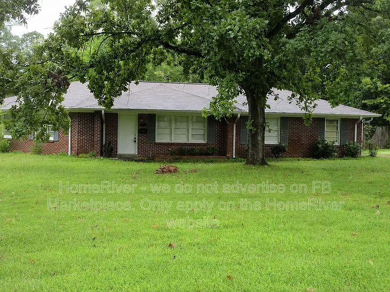 1st image of 2716 Ashlawn Dr