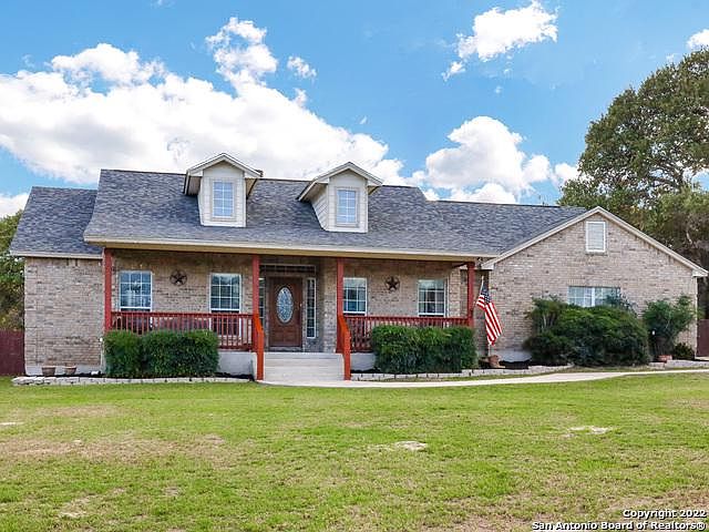 1st image of 144 Rosewood Dr