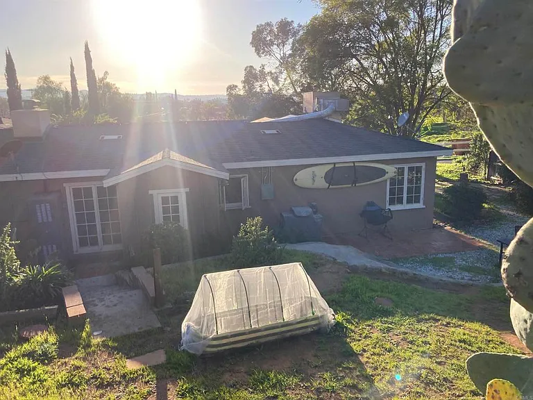 14946 Fruitvale Rd — Photo 15