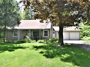 5464 Columbia Rd, North Olmsted, OH 44070
