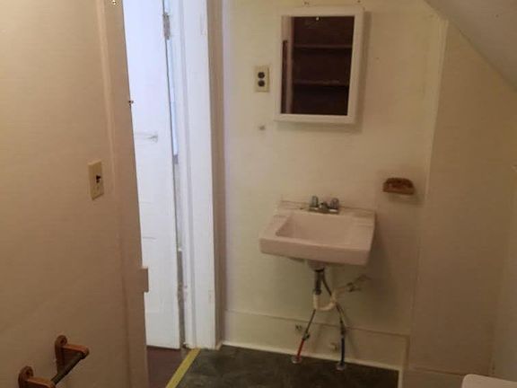 2nd image of 661 1/2 S Union St