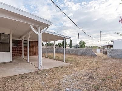3rd image of 5201 N Everglade Ave
