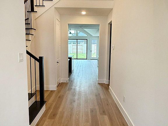 2nd image of 632 Golden Aster Blvd
