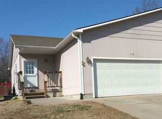 113 Walnut St, Wamego, KS 66547