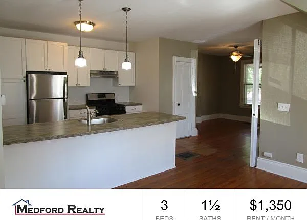 353 Alexander St — Photo 1