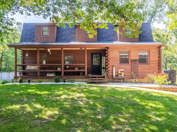 2248 267th Ave, De Witt, IA 52742