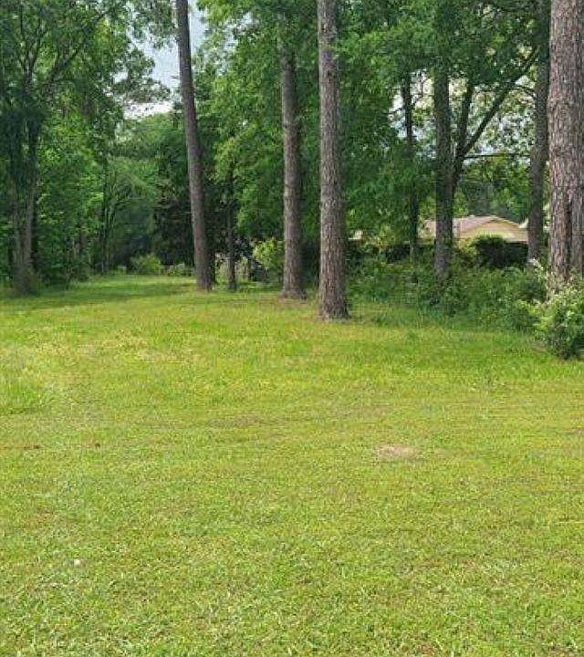 1st image of 6114 Spruce Dr #0