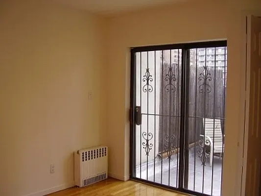 Rented by Rent Manhattan | media 8