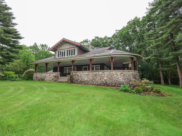 1366 Beech Street, Manchester, NH 03104