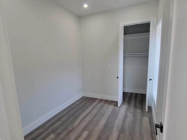 239 Lenox Ave #2B — Photo 4
